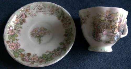 VINTAGE MINIATURE ROYAL DOULTON "SUMMER" BRAMBLY HEDGE CUP AND SAUCER 1983....PERFECT