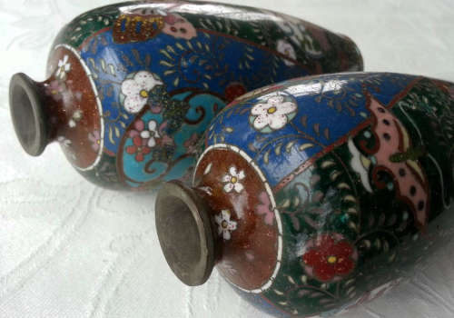 ANTIQUE, 1800s, FINELY CRAFTED, INTRICATE DETAIL, PAIR OF CHINESE CLOISONNE VASES,