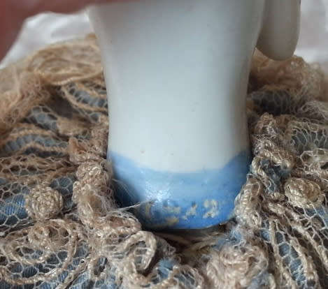 DAINTY AND PRETTY, ANTIQUE / VINTAGE  PIN CUSHION HALF DOLL, DRESSED IN LOVELY ANTIQUE LACE