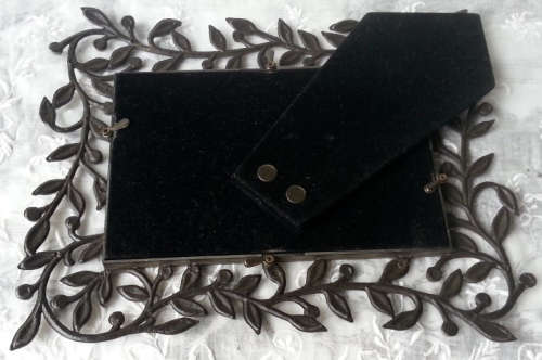 ORNATE WITH SWIRLS, LEAVES AND A SPRINKLING OF " DIAMONDS" SILVER TONE METAL PHOTOGRAPH FRAME, GLASS