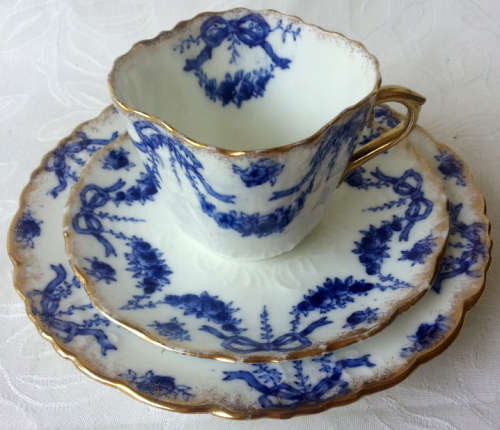 ANTIQUE FOLEY 1898 - 1920s LONDON J.GOODWIN STODDED , PORCELAIN FLO BLUE TRIO