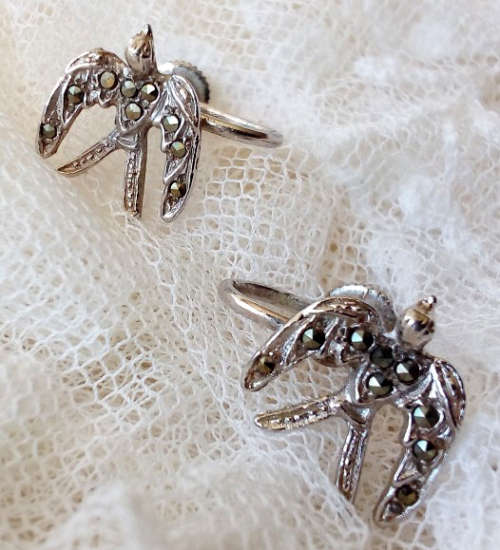 PAIR OF SILVER TONE METAL, SCREW ON, SWALLOW DESIGN MARCASITE EARRINGS