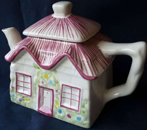 COUNTRY COTTAGE VINTAGE TEA SET...... SET INCLUDING, TEAPOT, SUGAR BOWL AND CREAMER