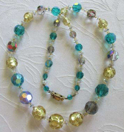 VINTAGE, AND COLOURFUL, VENETIAN MURANO GOLD FOIL BEADS WITH SPARKLING, CRYSTALS. NECKLACE.