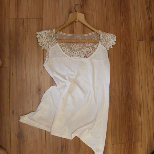 Lace White T