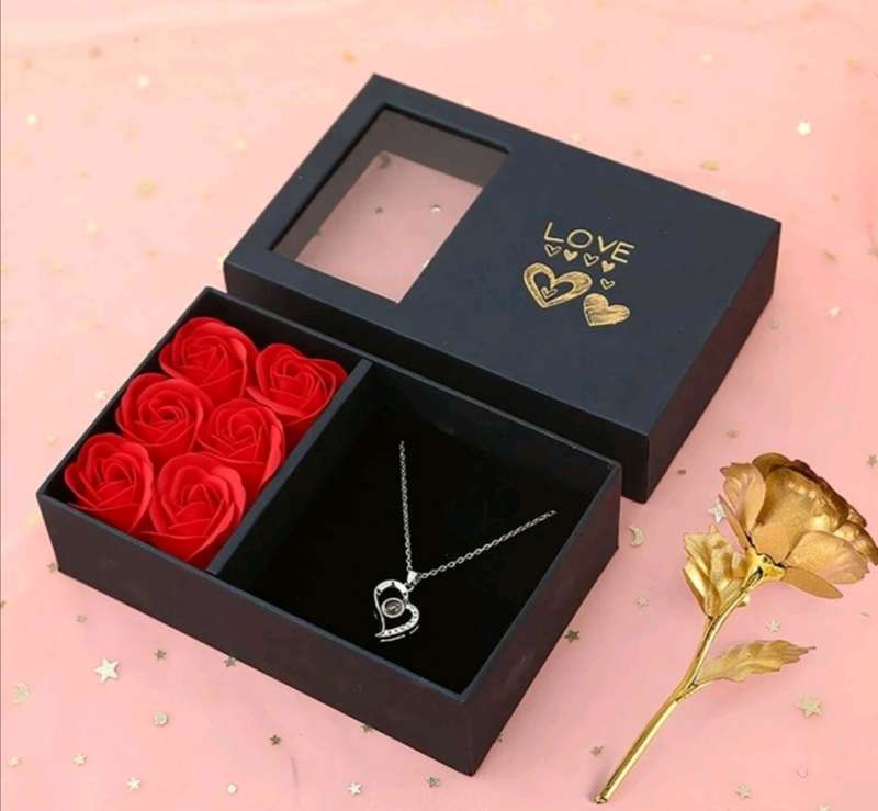Artificial Rose Flower With 1pc Box, Modern Artificial Flower Box Gift