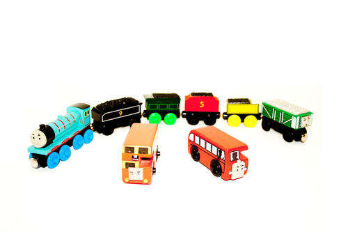 Gordon with 4 tenders and 2 busses
