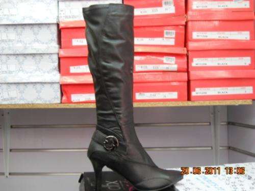 ** SOTTO DESIGNER KNEE HIGH BOOTS** SIZE 3-8** ONLY FROM DOCTORNERO!!***