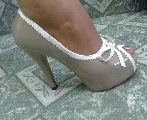 !!! XMAS ARRIVALS !!!! EXCLUSIVE !!!! ** PREMIUM BEYOND PLATFORM PUMPS !!! SIZES 3-6