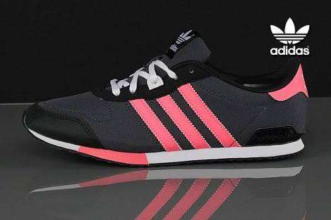 ADIDAS ZX700 SNEAKER FOR LADIES SIZE UK 8 (SA 8)