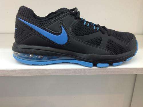NIKE AIR MAX