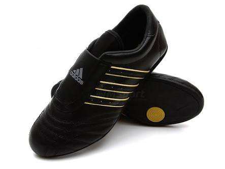 ADIDAS TAEKWONDO F32902 FOR MEN SIZE UK 9 !!!!!!!!!!!