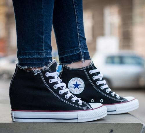 Ladies' Converse All Star Wedge Lux Black Size 5 (SA 5)
