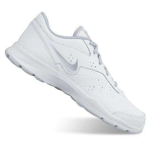 NIKE ORIGNAL CORE MOTION TR2 FOR WOMEN SIZE UK 7.5 (SA 7.5)!!!!!MARKET VALUE R1999.99