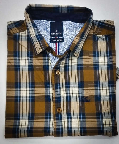 DANIEL HECHTER ORIGNAL SHORT SLEEVE SLIM FIT SHIRT SIZE EXTRA LARGE !!!!! FACTORY OVER RUNS