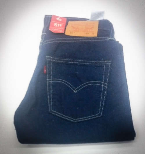 LEVI"S ORIGNAL 511 SLIM FIT FOR MEN W28 L32 !!!!!!MARKET VALUE R999.99