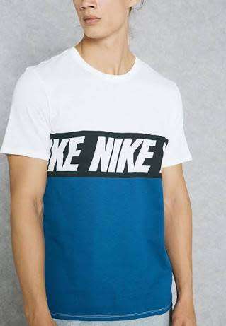 NIKE ORIGNAL MENS BLOCK TEE SIZE EXTRA LARGE !!!!! MARKET VALUE R599.99