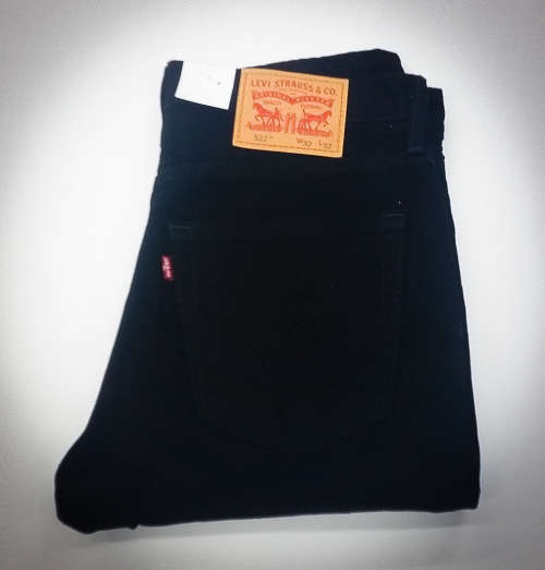 LEVIS'S ORIGNAL 522 SLIMFIT JEANS FOR MEN W32 L32 !!!!!!MARKET VALUE R999.99