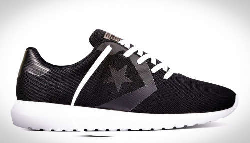 CONVERSE ORIGNAL AUCKLAND ULTRA FOR MEN SIZE UK 10 (SA 10) !!!MARKET VALUE R999.99