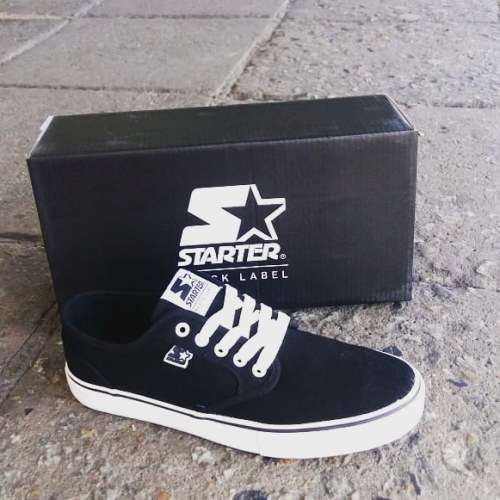 STARTER ORIGINAL SNEAKERS FOR MEN SIZE UK 7 (SA 7) !!!!!!! MARKET VALUE R799.99