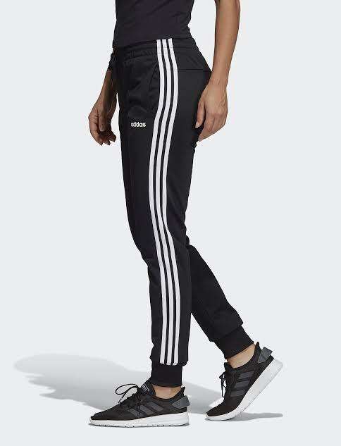 ADIDAS ORIGINAL PANTS FOR MEN SIZE 2XL  !!!!!! MARKET VALUE R999.99