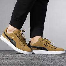 PUMA ORIGINAL SMASH FOR MEN SIZE UK 9 (SA 9)  !!!!!!! MARKET VALUE R1299.99