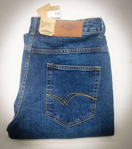 Lee Cooper Cruz Jeans For Mens Size 34 !!!!!!MARKET VALUE R699.99