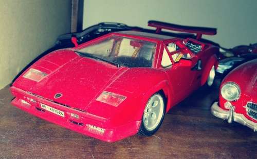 Lamborghini countach 1:18 diecast