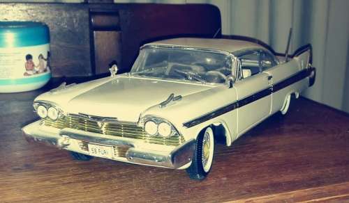 Plymouth fury diecast 1:18