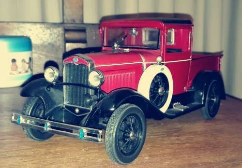 Ford model A truck diecast 1:18 please read