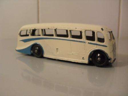 Dinky Luxury Coach!! R1 START!! View my other dinky toys for sale!!