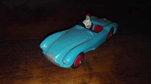 Dinky 104 aston martin repaint