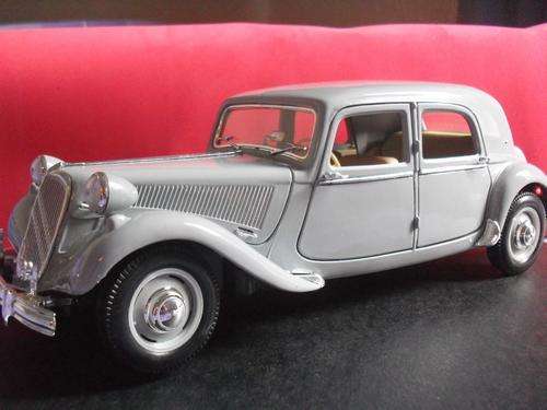 1:18 Maisto Citroen 15CV!!!!! R1 START!!!!!