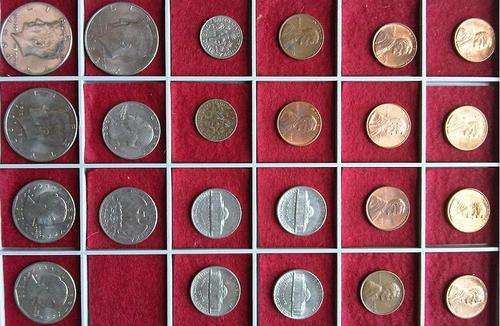 Mixed US Dollar Coins and other US small change !!Starting at R25!!