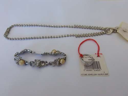 BULK BUY!!! Costume Jewellery +- 25 PIECES****BUY TO RESELL / BUSINESS OPPORTUNITY!