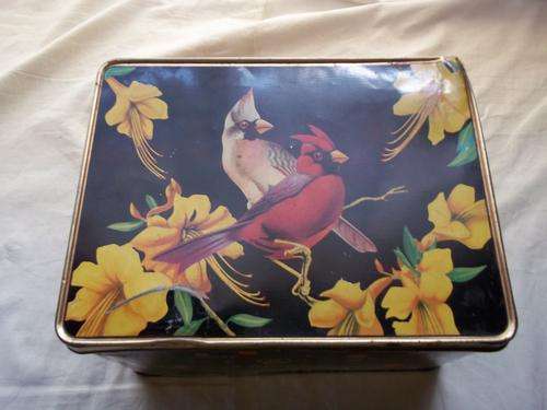 Tin, birds and flowers
