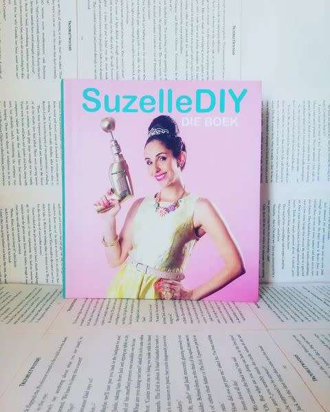 Suzelle DIY:Die Book