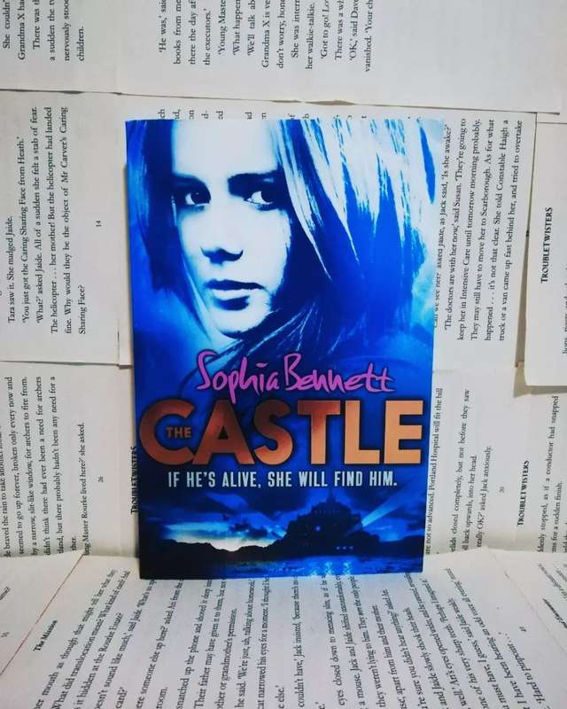 The Castle by Sophia Bennett