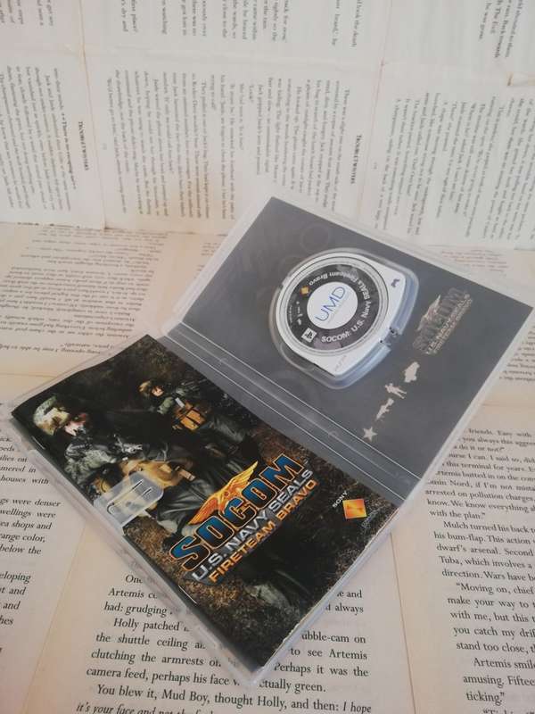 Socom Us Navy Seals Fireteam Bravo - PSP Game