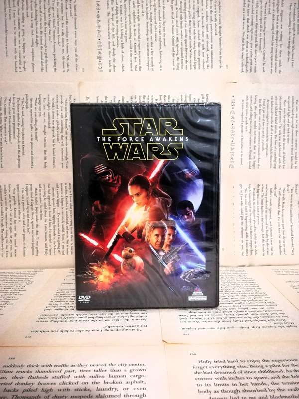 Star Wars: The Force Awakens [DVD]