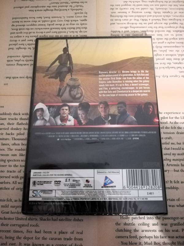 Star Wars: The Force Awakens [DVD]