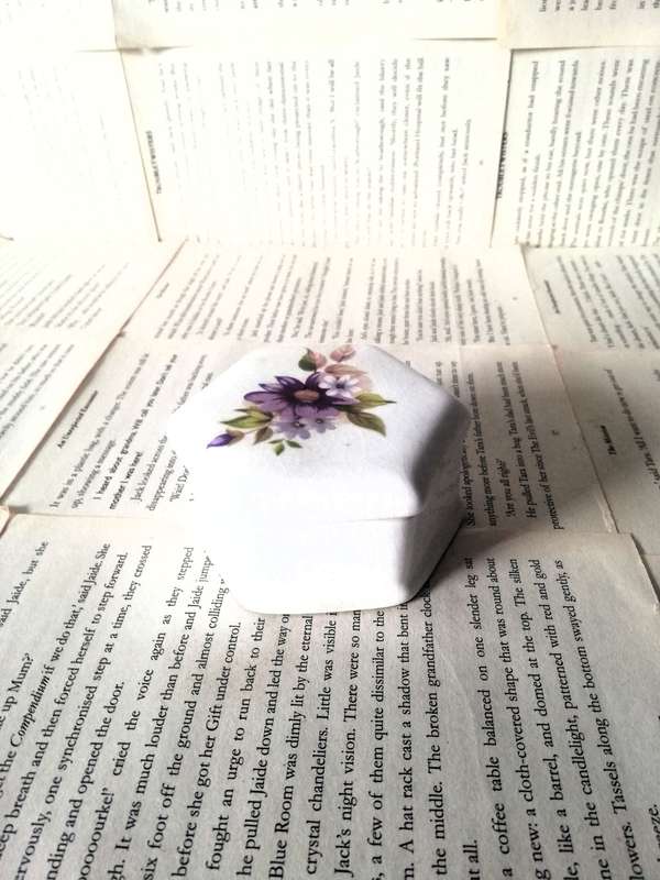 Small Ornament Bowl