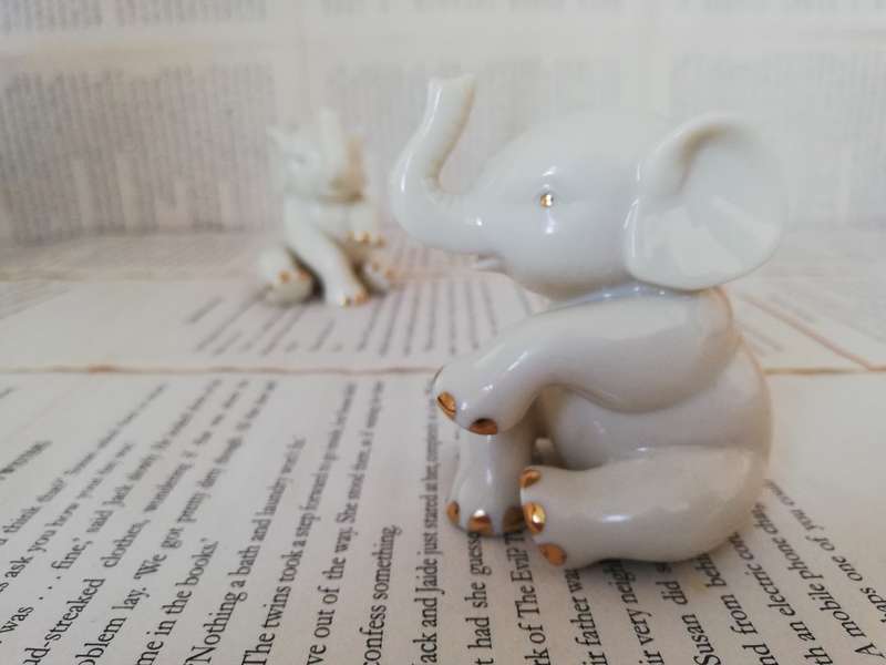 Ivory and Gold Elephant Figurine Fine China w/24 kt Gold Accent [Set of 2][Lenox]