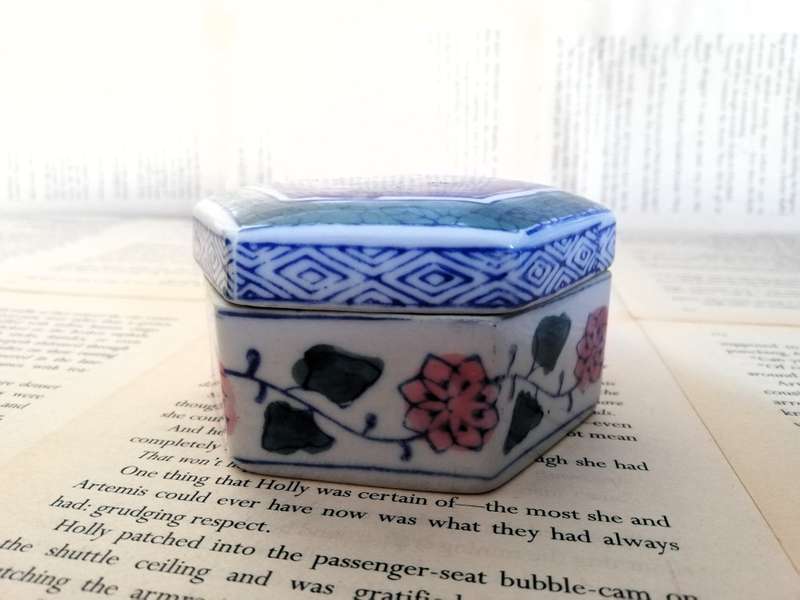 Vintage Chinese Trinket box/Jewelry Box