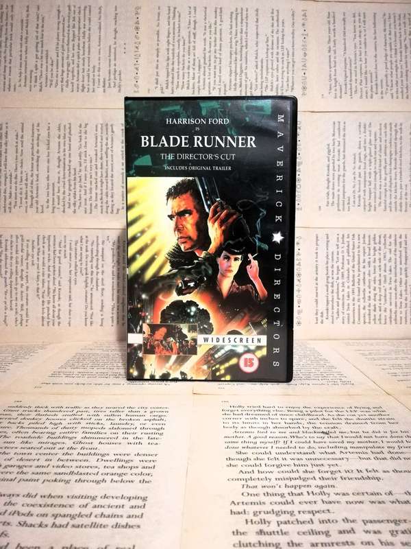 Blade Runner  1997 [The Director's Cut] [VHS] [Collector Item] [Rare] [Widescreen]