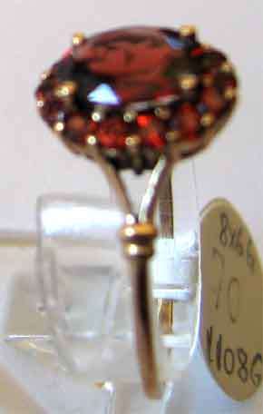 9K Gold, Genuine Garnets Ring.