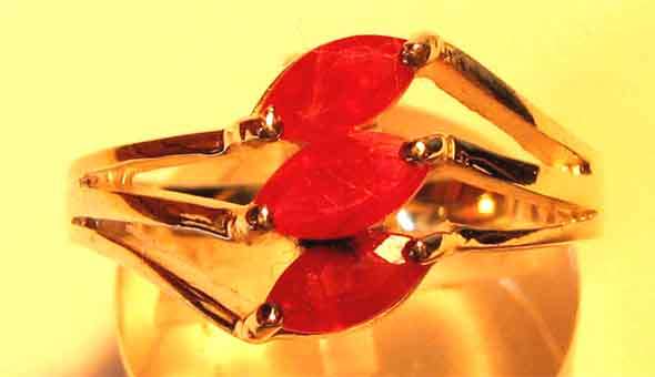 Pretty, Sterling Silver  and Genuine Rubies Ring.