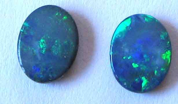 1 lot, 2 pieces of 8.00 x 6.00 mm Doublet Opal, t.w. 1.65 cts.