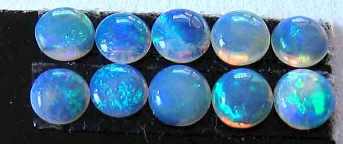 10 pieces of 2.50 mm round  Australian Opals