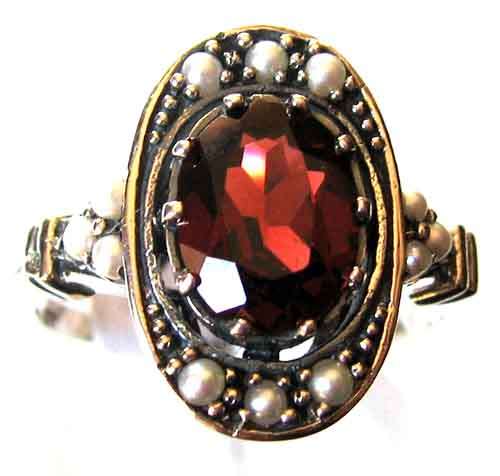 Gorgeous - Vintage Style Sterling Silver , Garnet and Seed Pearls Ring